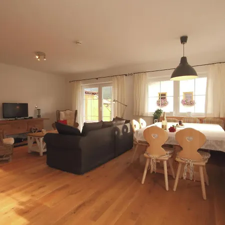 Modern Holiday In Tyrol Near Ski Area Hébergement de vacances Brixen im Thale